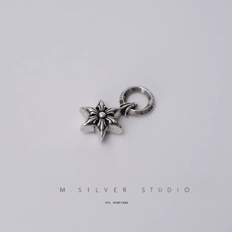 Chrome Hearts Cross Ring - Gothic 925 Sterling Silver Jewelry | David Studio