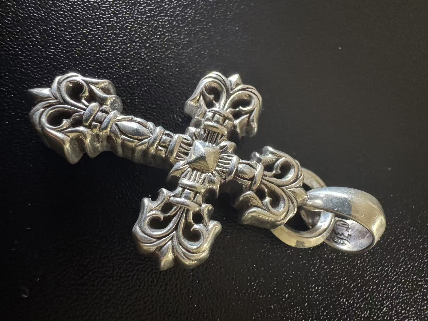 Chrome Hearts Cross Ring - Gothic 925 Sterling Silver Jewelry | David Studio