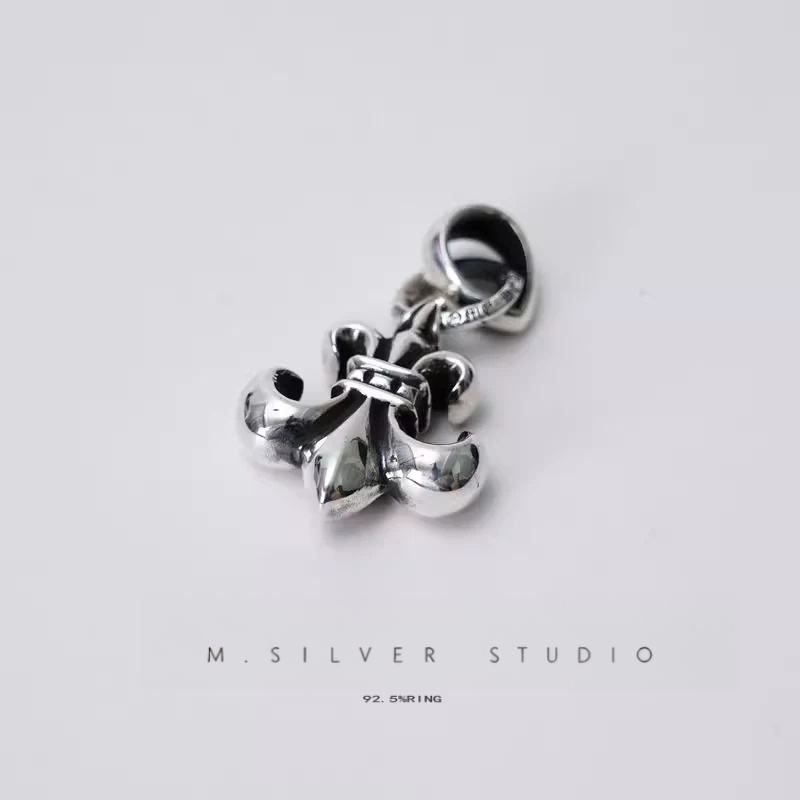 Chrome Hearts Cross Ring - Gothic 925 Sterling Silver Jewelry | David Studio