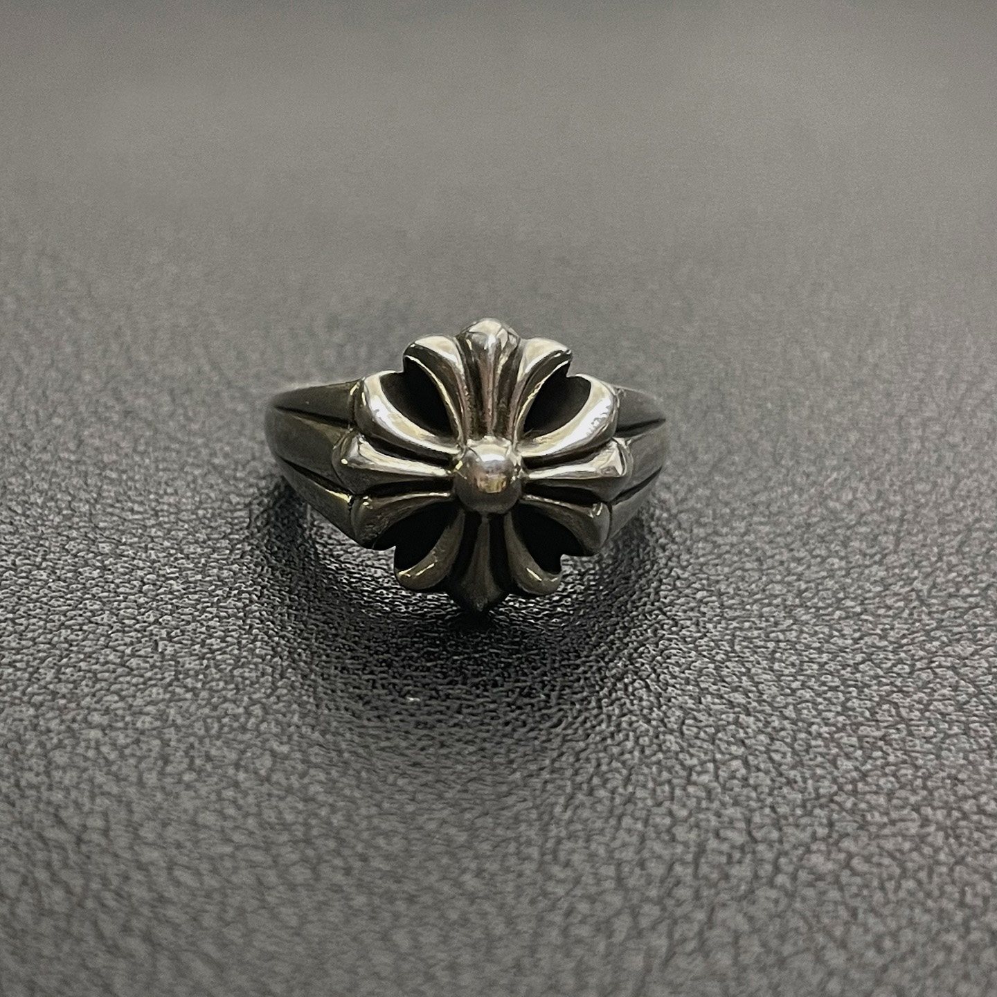 Chrome Hearts Cross Ring - Gothic 925 Sterling Silver Jewelry | David Studio
