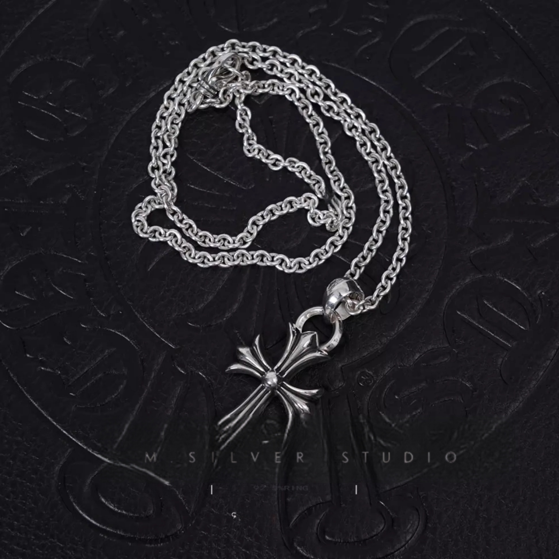 Chrome Hearts Cross Ring - Gothic 925 Sterling Silver Jewelry | David Studio