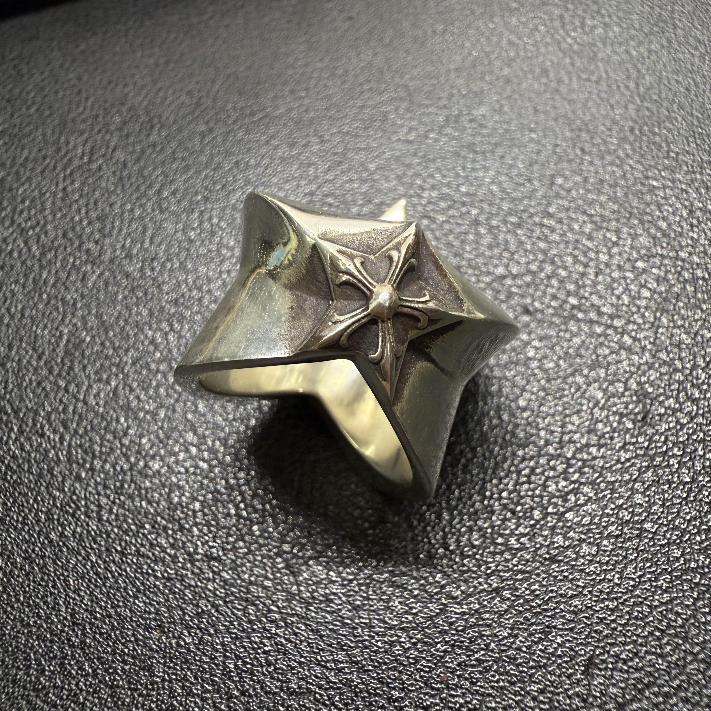 Chrome Hearts Cross Ring - Gothic 925 Sterling Silver Jewelry | David Studio