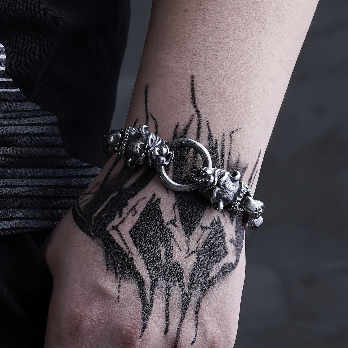 Chrome Hearts Cross Ring - Gothic 925 Sterling Silver Jewelry | David Studio