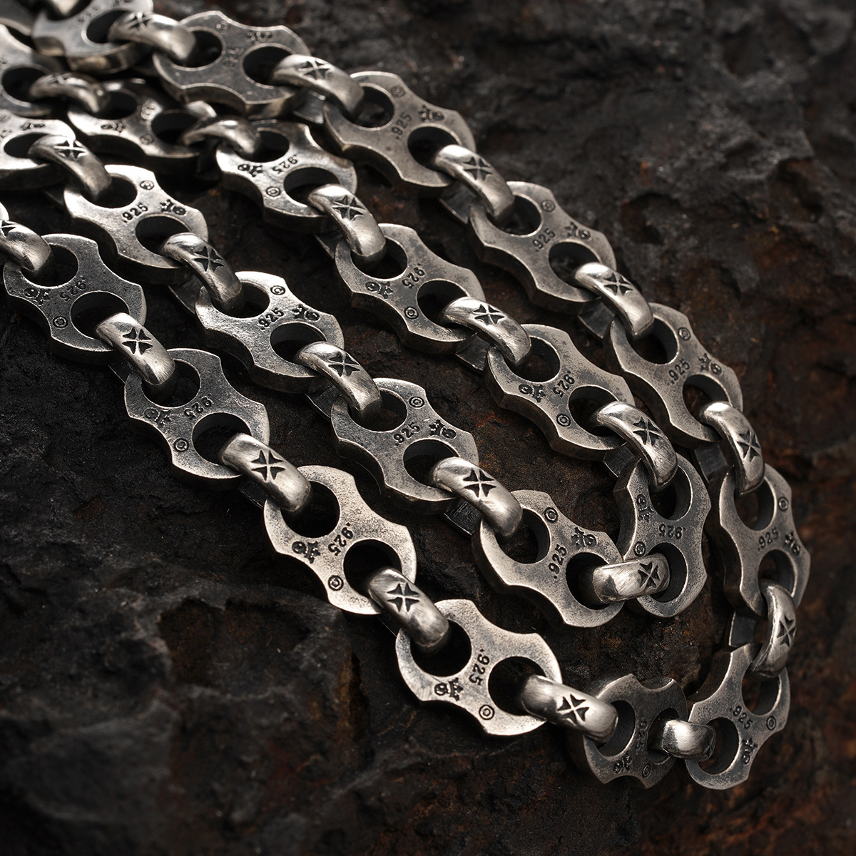 Chrome Hearts Cross Ring - Gothic 925 Sterling Silver Jewelry | David Studio