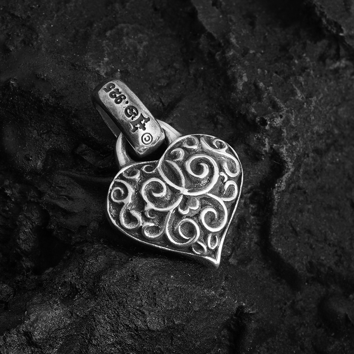 Chrome Hearts Cross Ring - Gothic 925 Sterling Silver Jewelry | David Studio