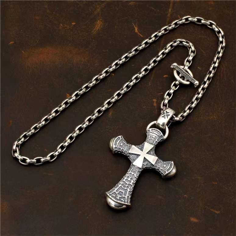 Chrome Hearts Cross Ring - Gothic 925 Sterling Silver Jewelry | David Studio