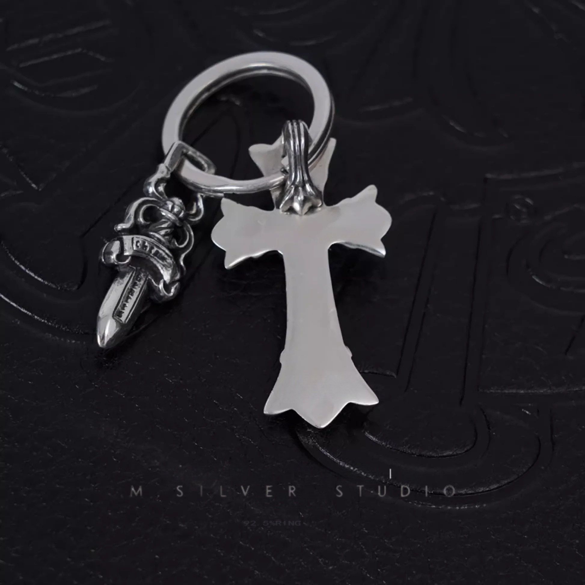 Chrome Hearts Cross Ring - Gothic 925 Sterling Silver Jewelry | David Studio