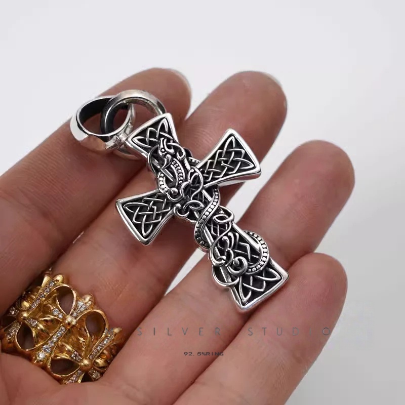 Chrome Hearts Cross Ring - Gothic 925 Sterling Silver Jewelry | David Studio