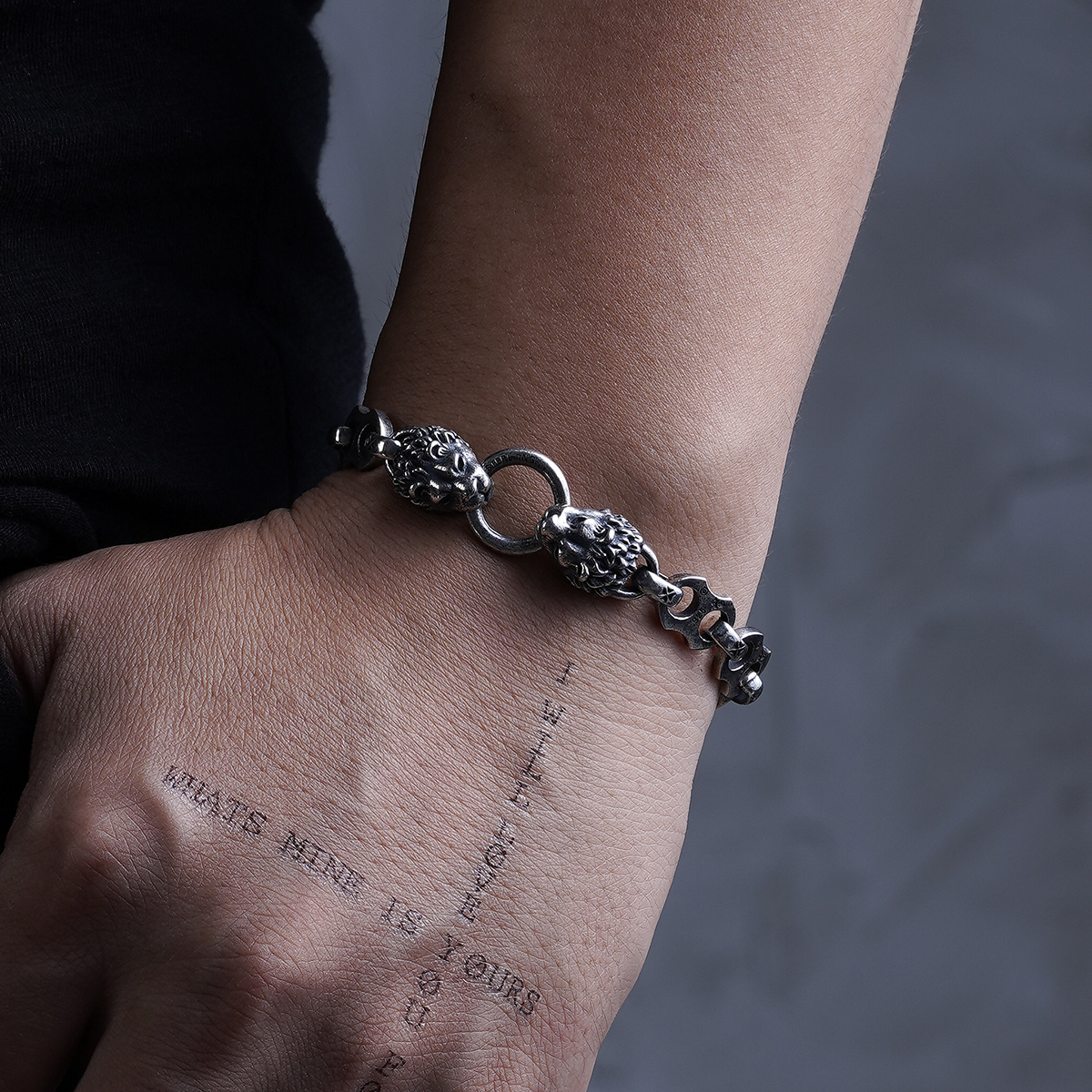 Chrome Hearts Cross Ring - Gothic 925 Sterling Silver Jewelry | David Studio