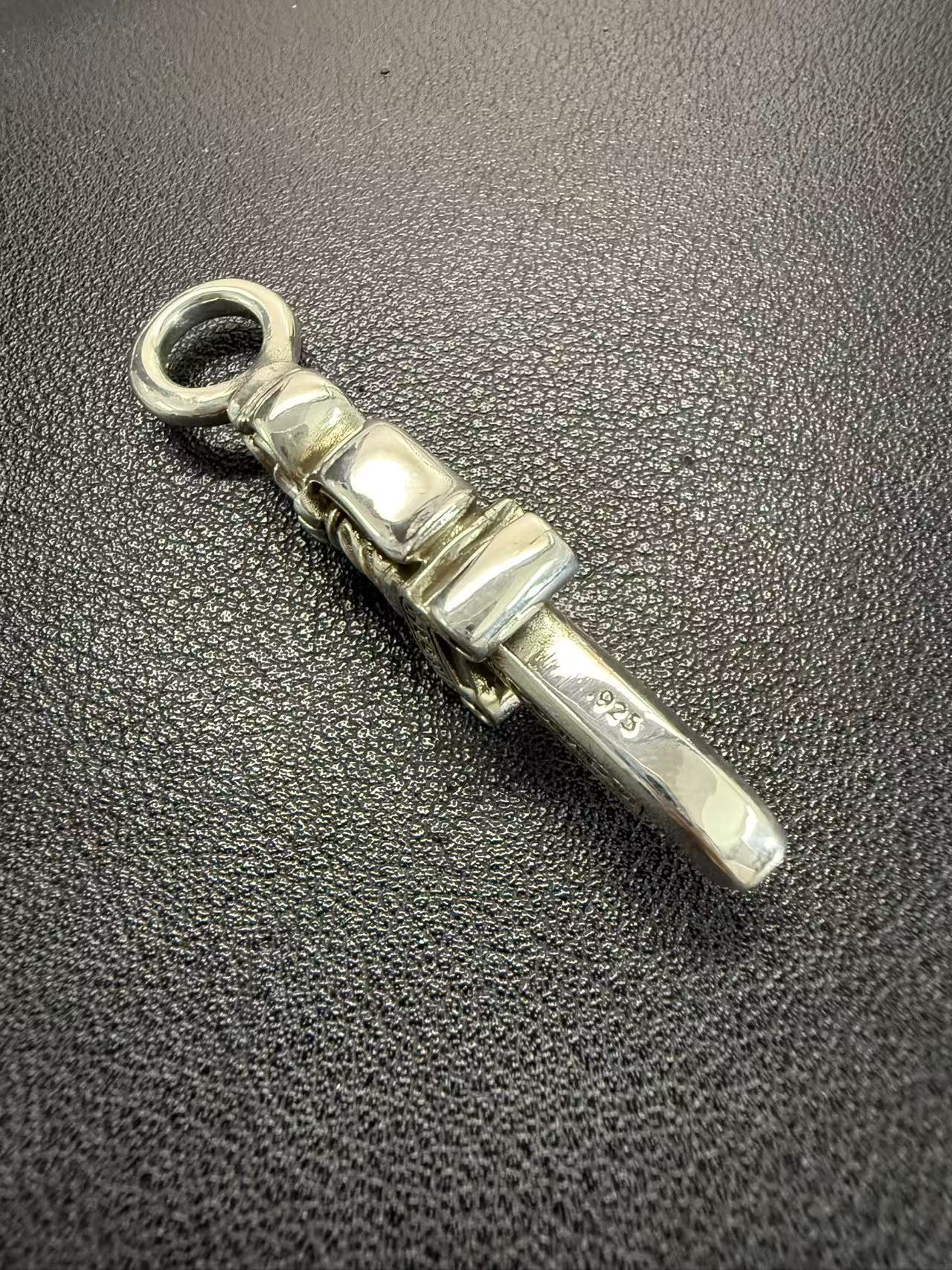 Chrome Hearts Cross Ring - Gothic 925 Sterling Silver Jewelry | David Studio