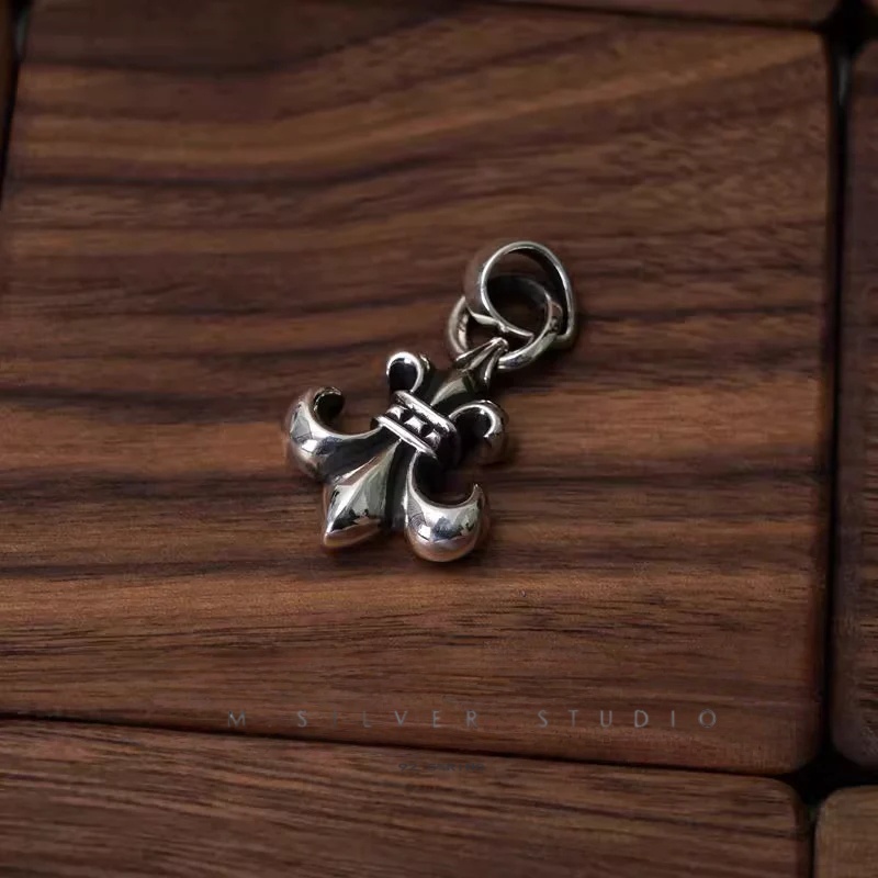 Chrome Hearts Cross Ring - Gothic 925 Sterling Silver Jewelry | David Studio