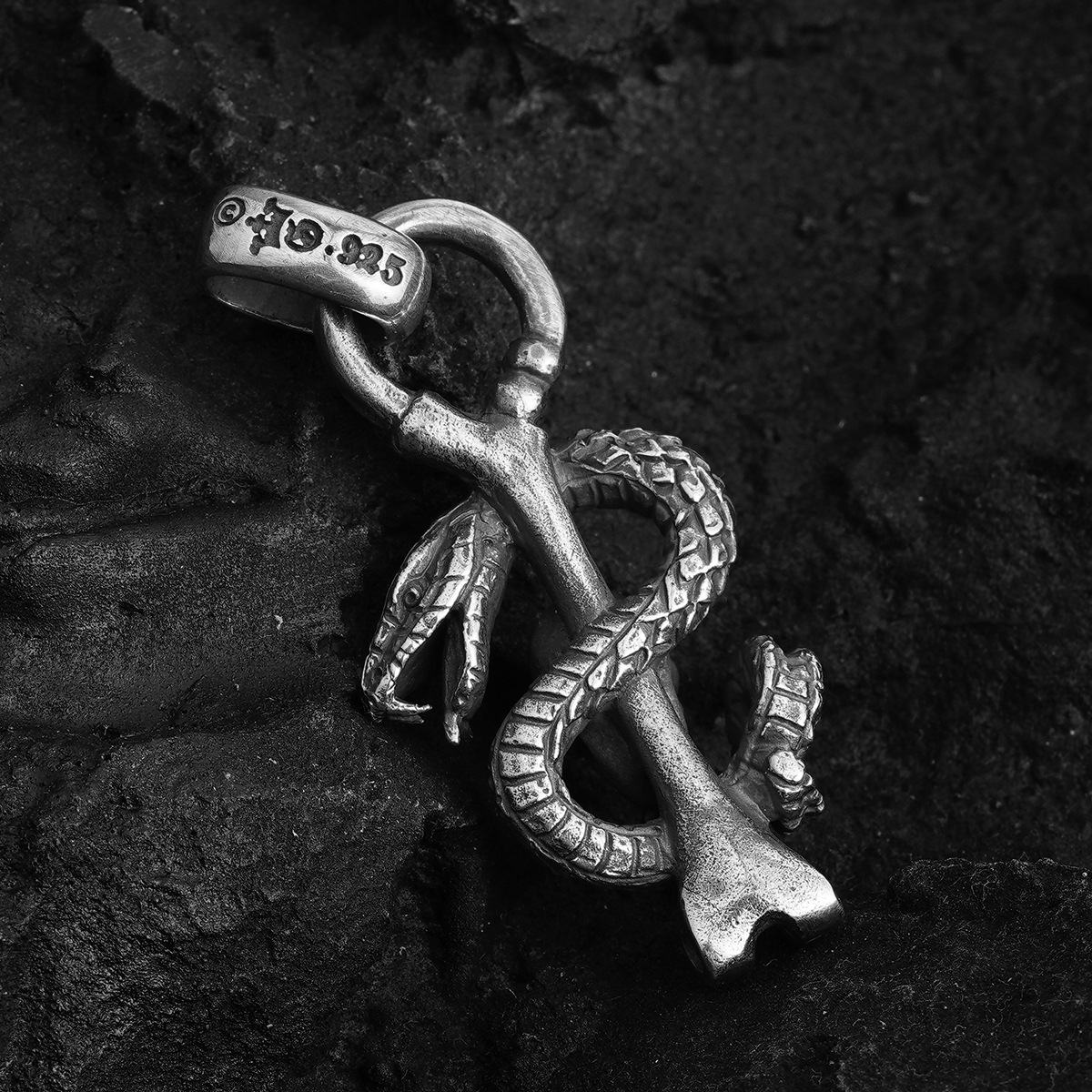 Chrome Hearts Cross Ring - Gothic 925 Sterling Silver Jewelry | David Studio