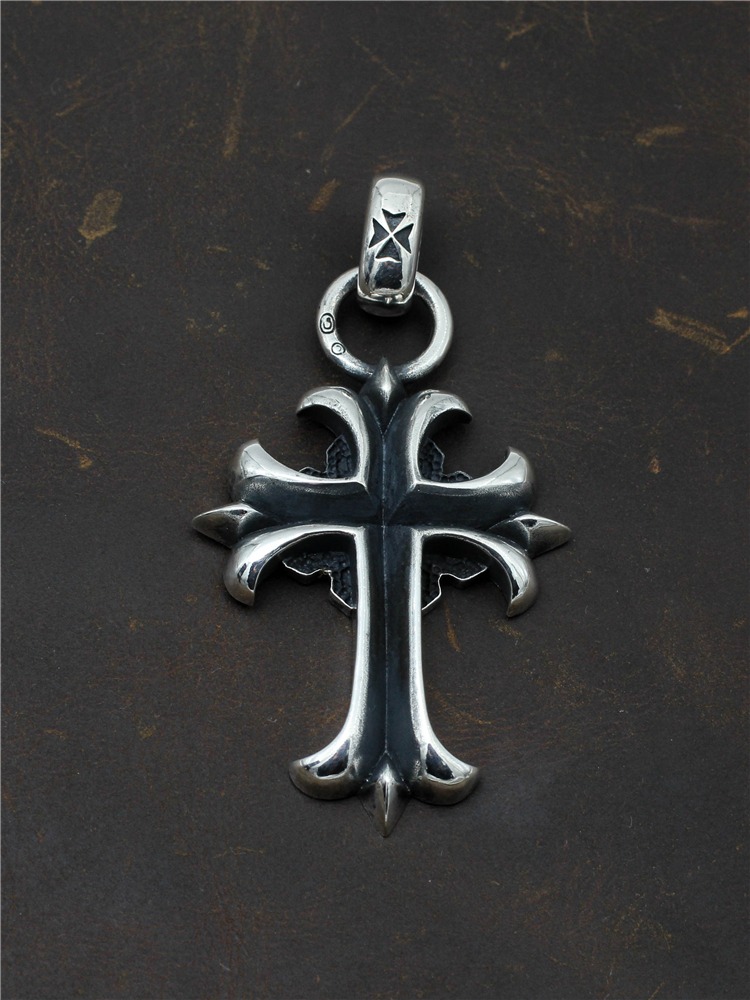 Chrome Hearts Cross Ring - Gothic 925 Sterling Silver Jewelry | David Studio