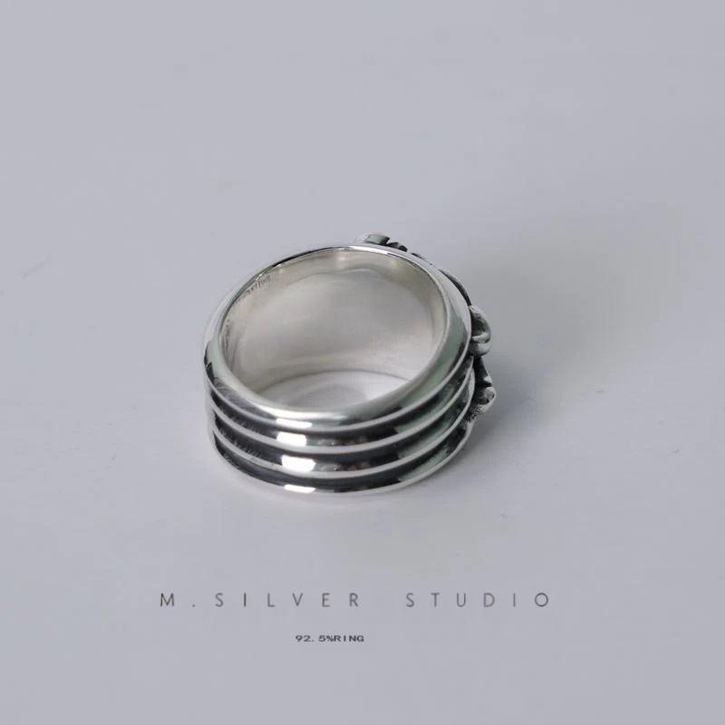 Chrome Hearts Cross Ring - Gothic 925 Sterling Silver Jewelry | David Studio