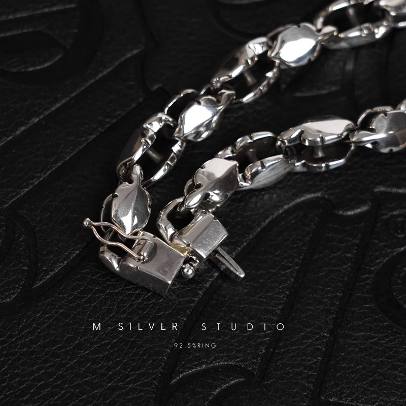 Chrome Hearts Cross Ring - Gothic 925 Sterling Silver Jewelry | David Studio