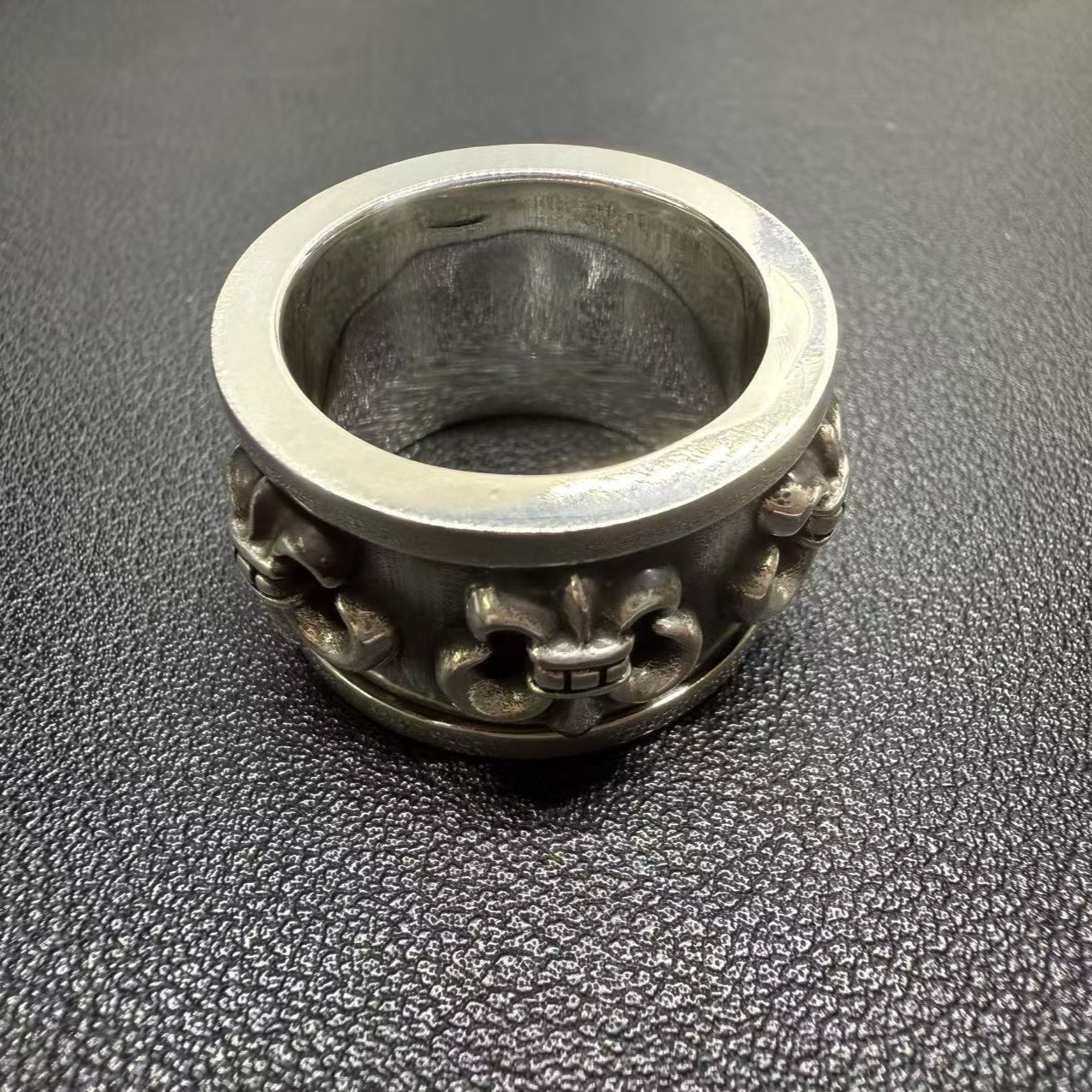 Chrome Hearts Cross Ring - Gothic 925 Sterling Silver Jewelry | David Studio