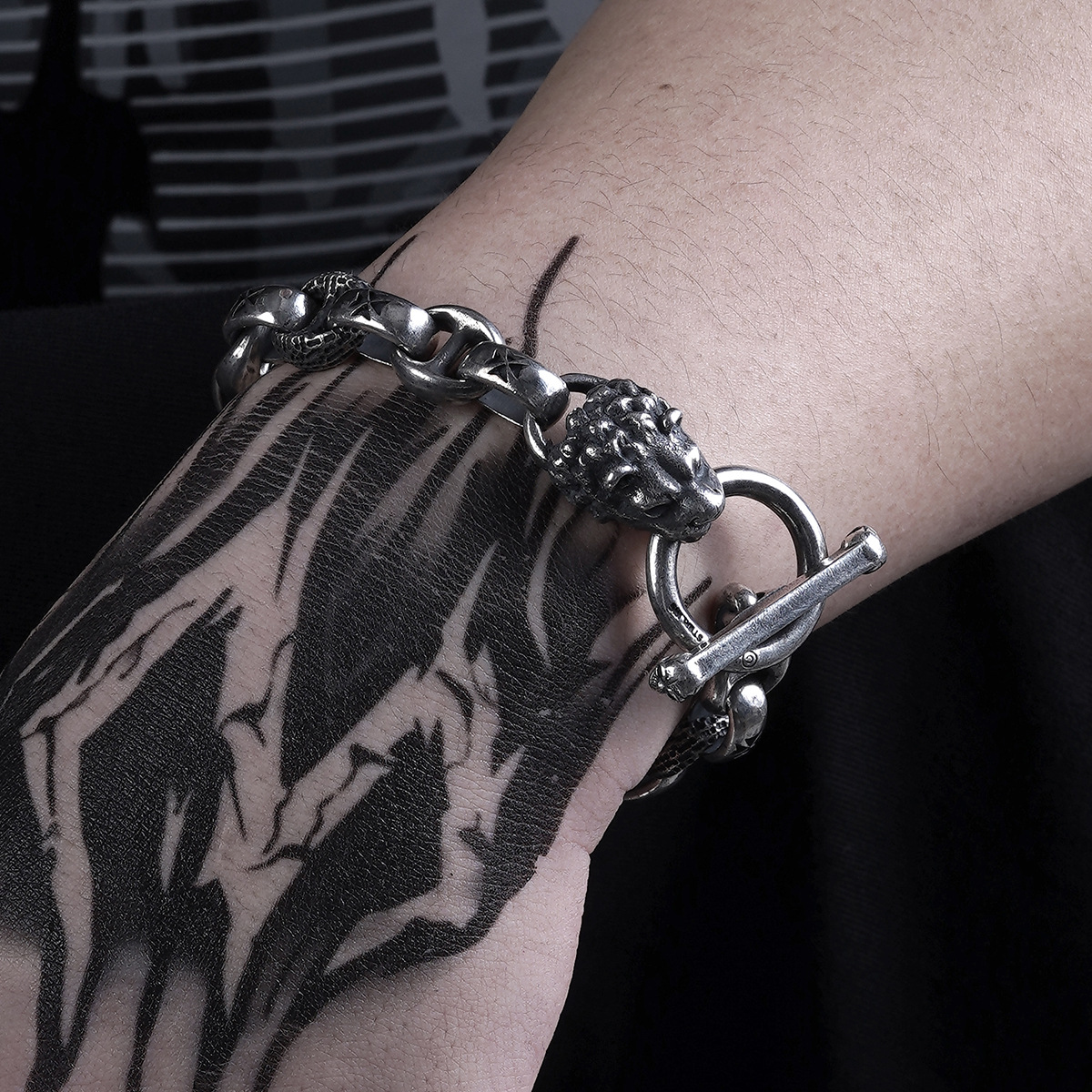 Chrome Hearts Cross Ring - Gothic 925 Sterling Silver Jewelry | David Studio