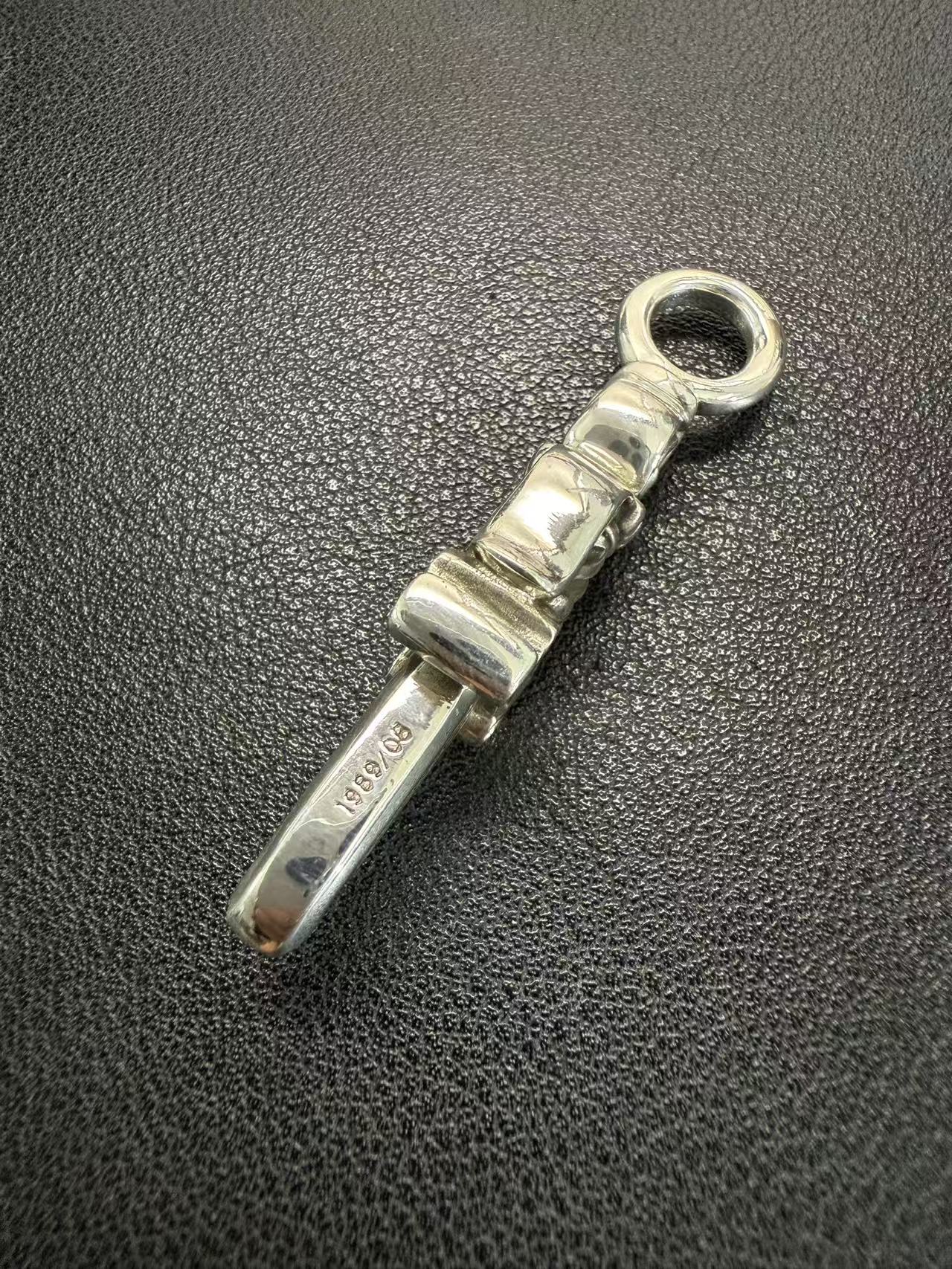 Chrome Hearts Cross Ring - Gothic 925 Sterling Silver Jewelry | David Studio