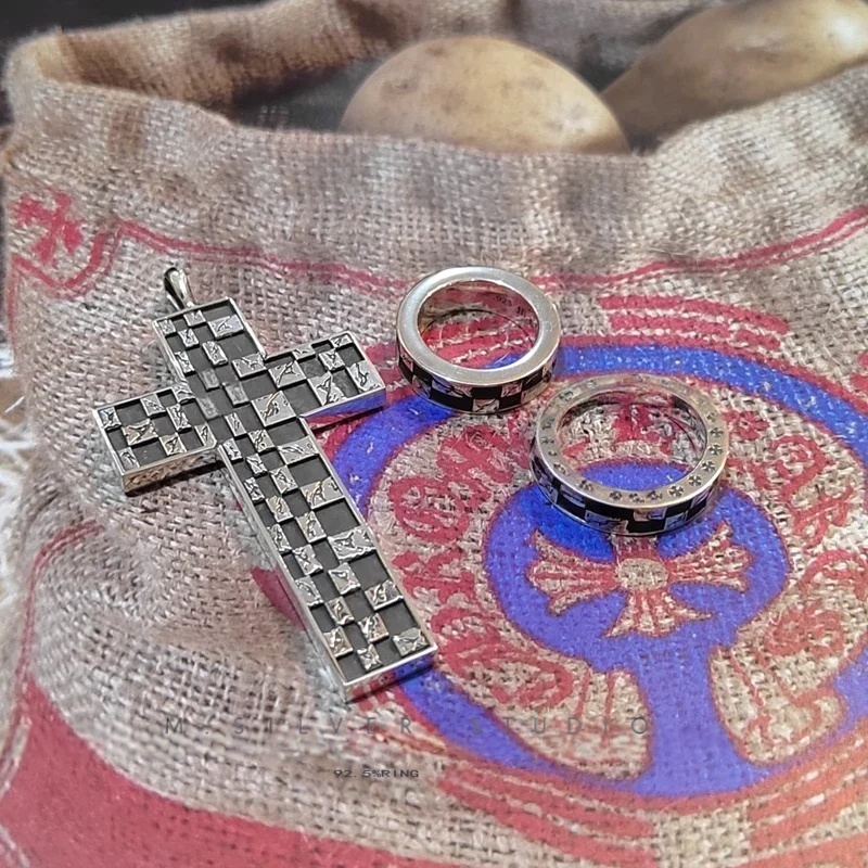 Chrome Hearts Cross Ring - Gothic 925 Sterling Silver Jewelry | David Studio