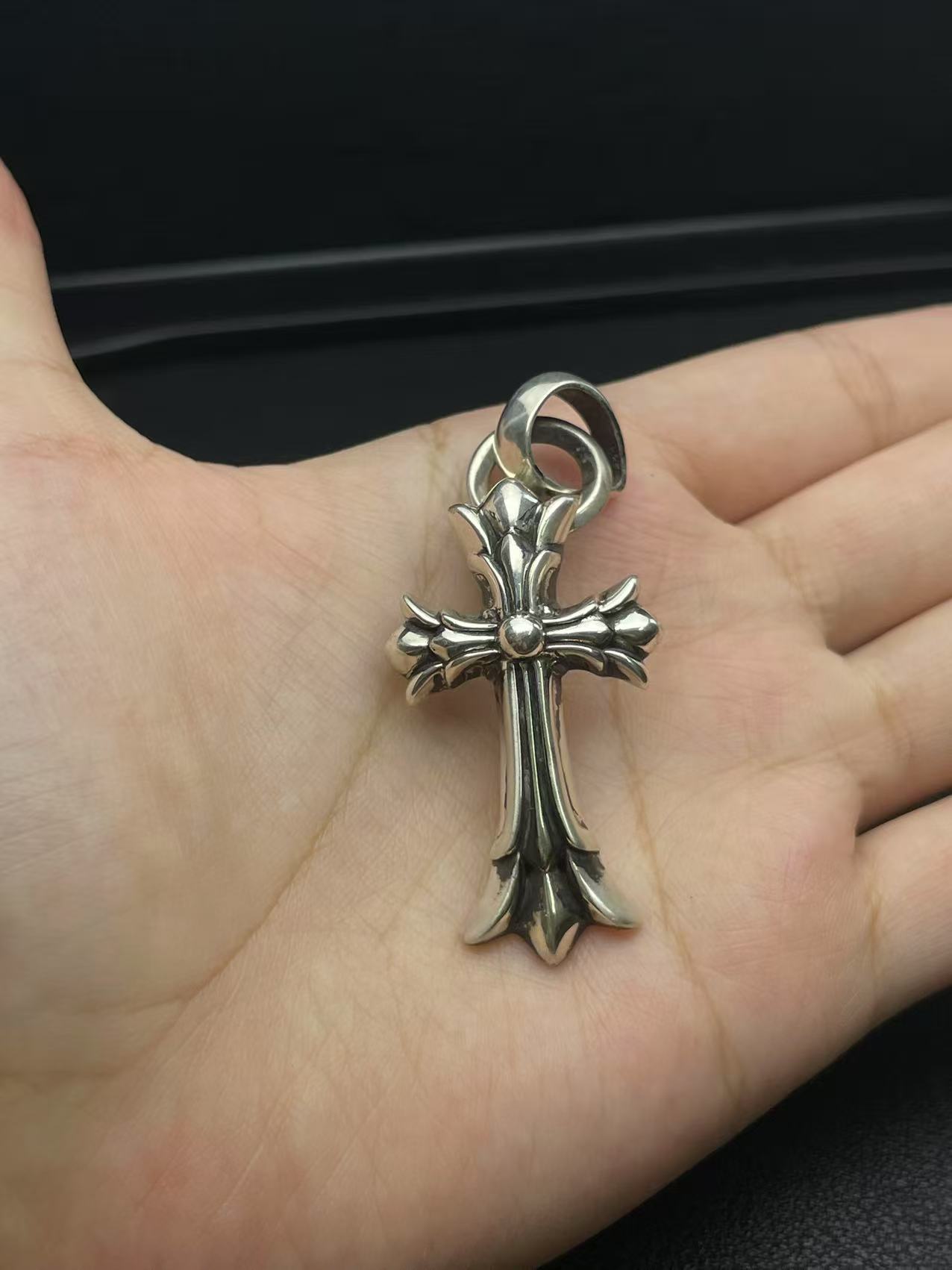 Chrome Hearts Cross Ring - Gothic 925 Sterling Silver Jewelry | David Studio