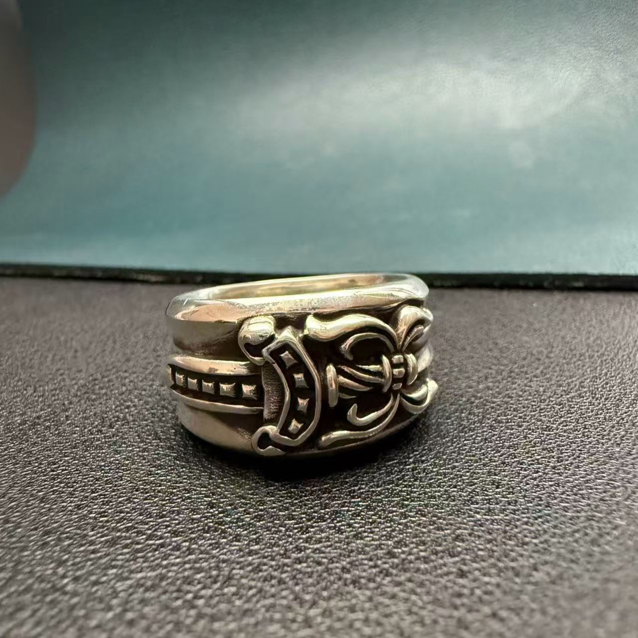 Chrome Hearts Cross Ring - Gothic 925 Sterling Silver Jewelry | David Studio