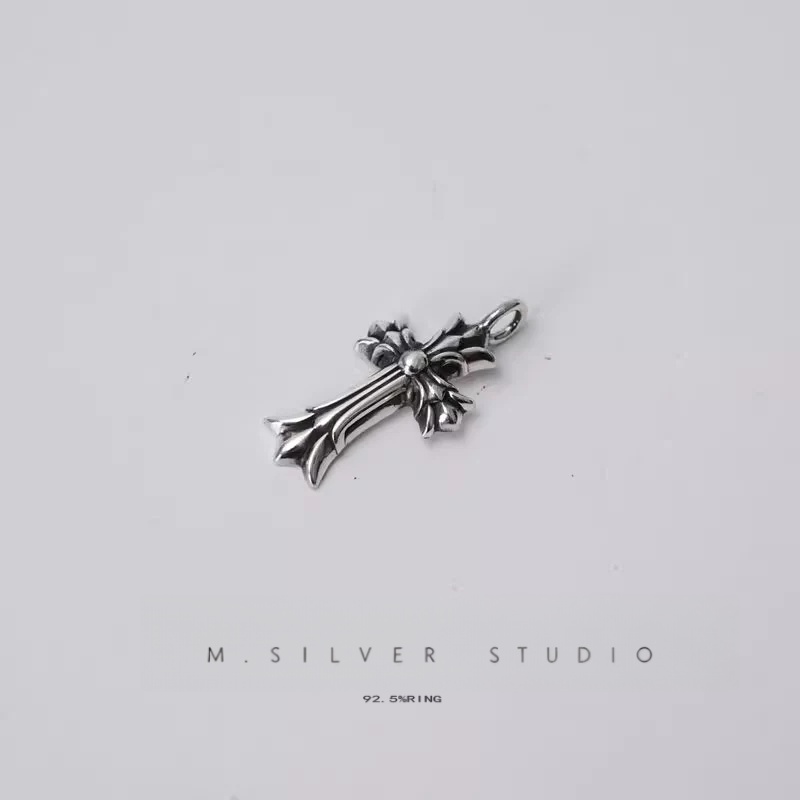 Chrome Hearts Cross Ring - Gothic 925 Sterling Silver Jewelry | David Studio
