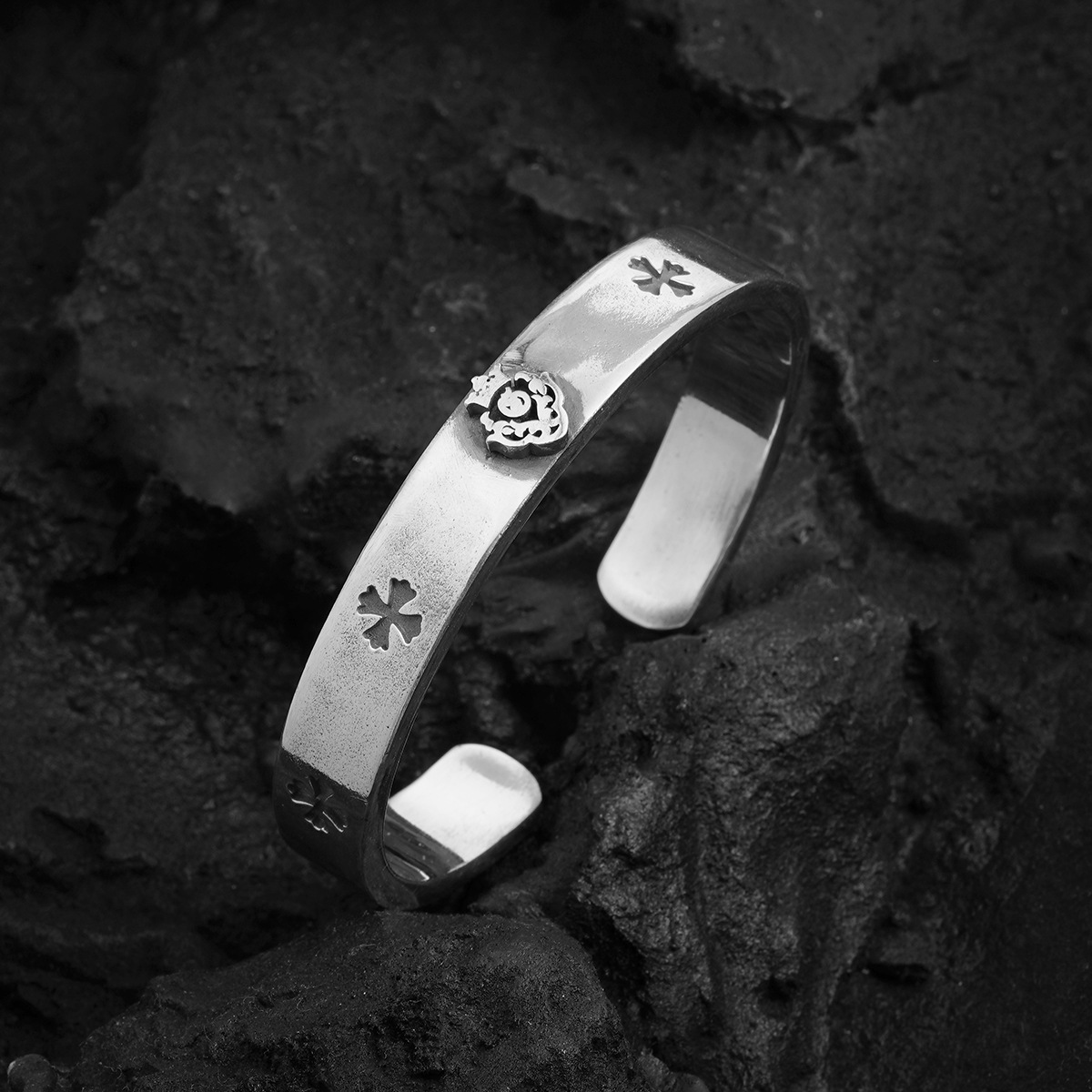 Chrome Hearts Cross Ring - Gothic 925 Sterling Silver Jewelry | David Studio
