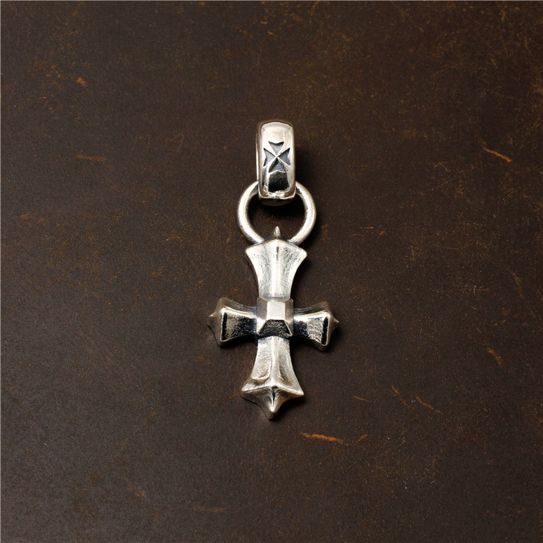Chrome Hearts Cross Ring - Gothic 925 Sterling Silver Jewelry | David Studio