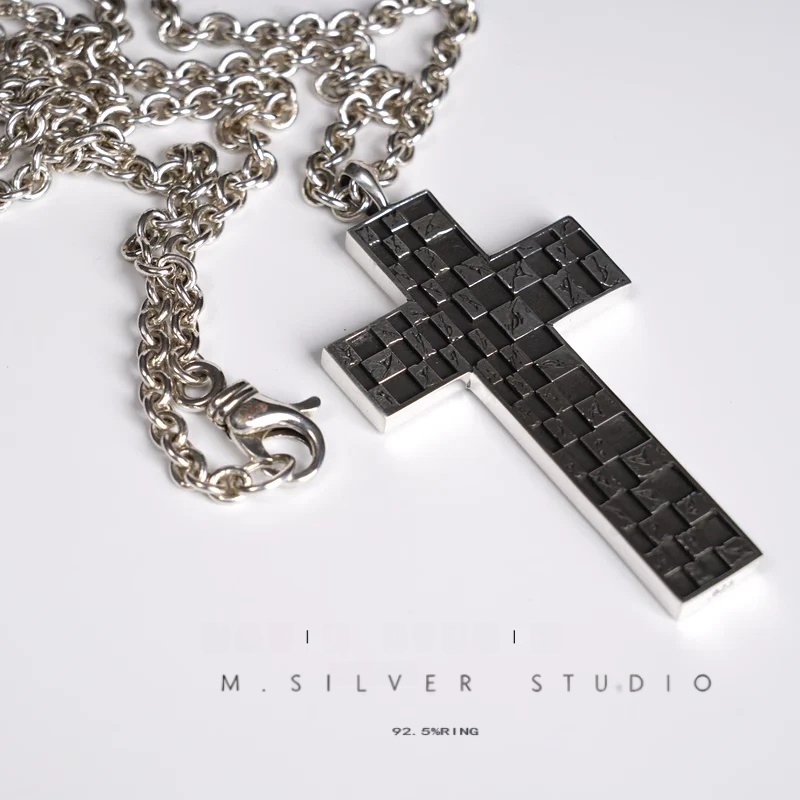 Chrome Hearts Cross Ring - Gothic 925 Sterling Silver Jewelry | David Studio