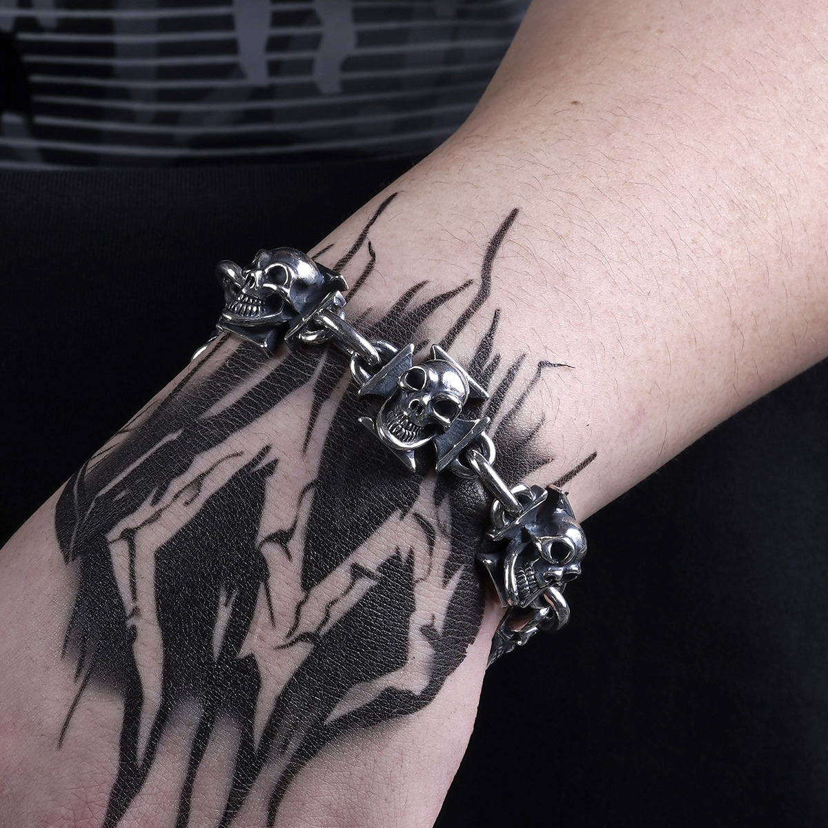 Chrome Hearts Cross Ring - Gothic 925 Sterling Silver Jewelry | David Studio