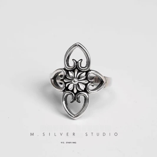 Chrome Hearts Cross Ring - Gothic 925 Sterling Silver Jewelry | David Studio