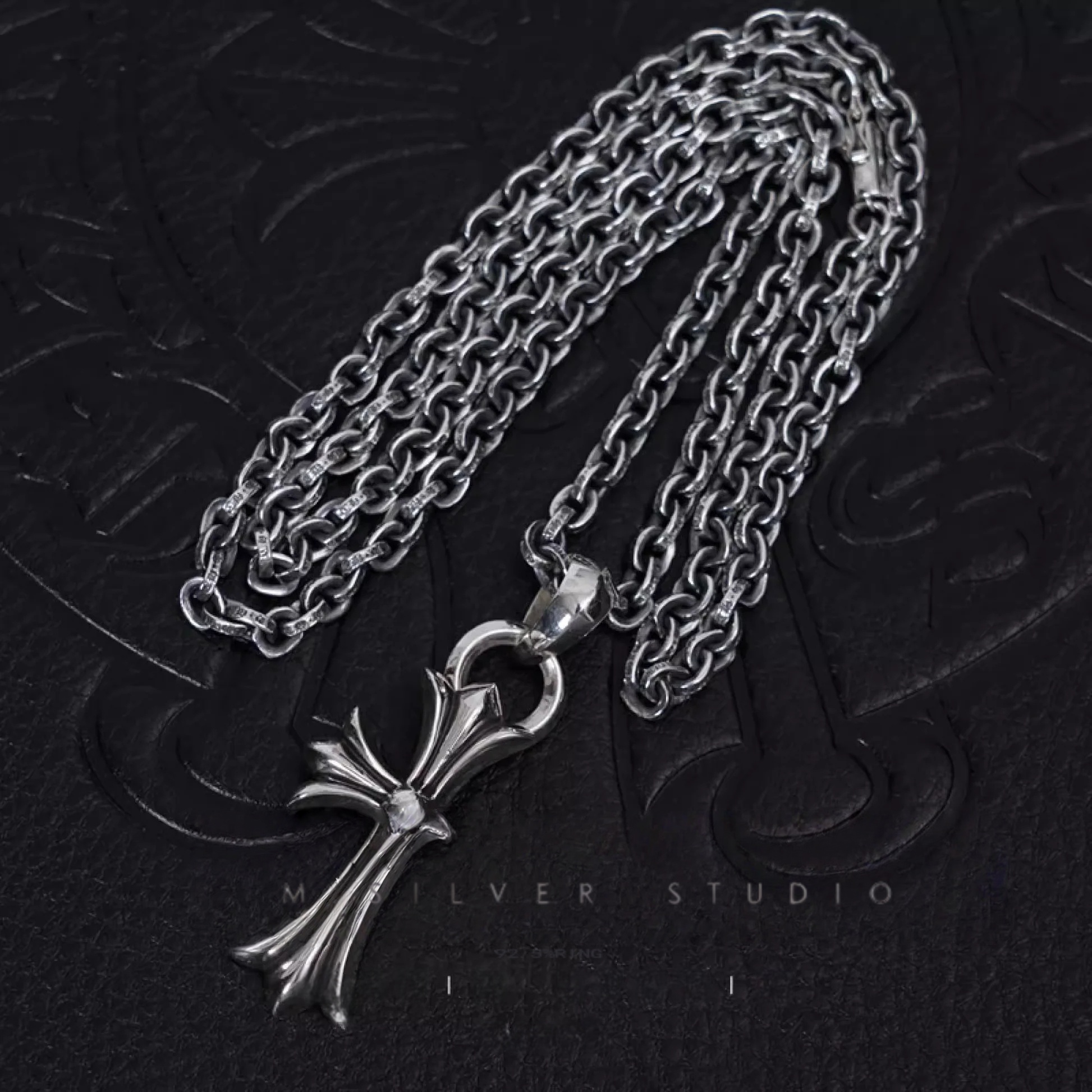 Chrome Hearts Cross Ring - Gothic 925 Sterling Silver Jewelry | David Studio