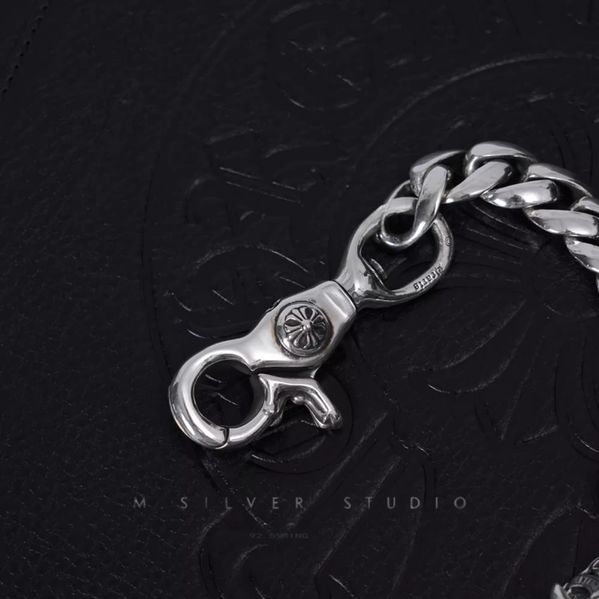 Chrome Hearts Cross Ring - Gothic 925 Sterling Silver Jewelry | David Studio
