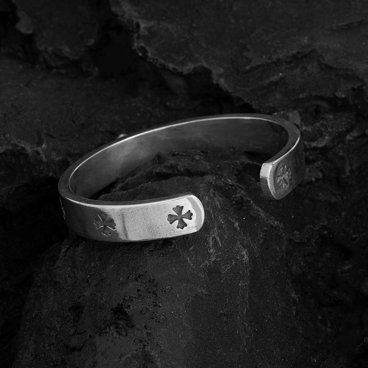 Chrome Hearts Cross Ring - Gothic 925 Sterling Silver Jewelry | David Studio