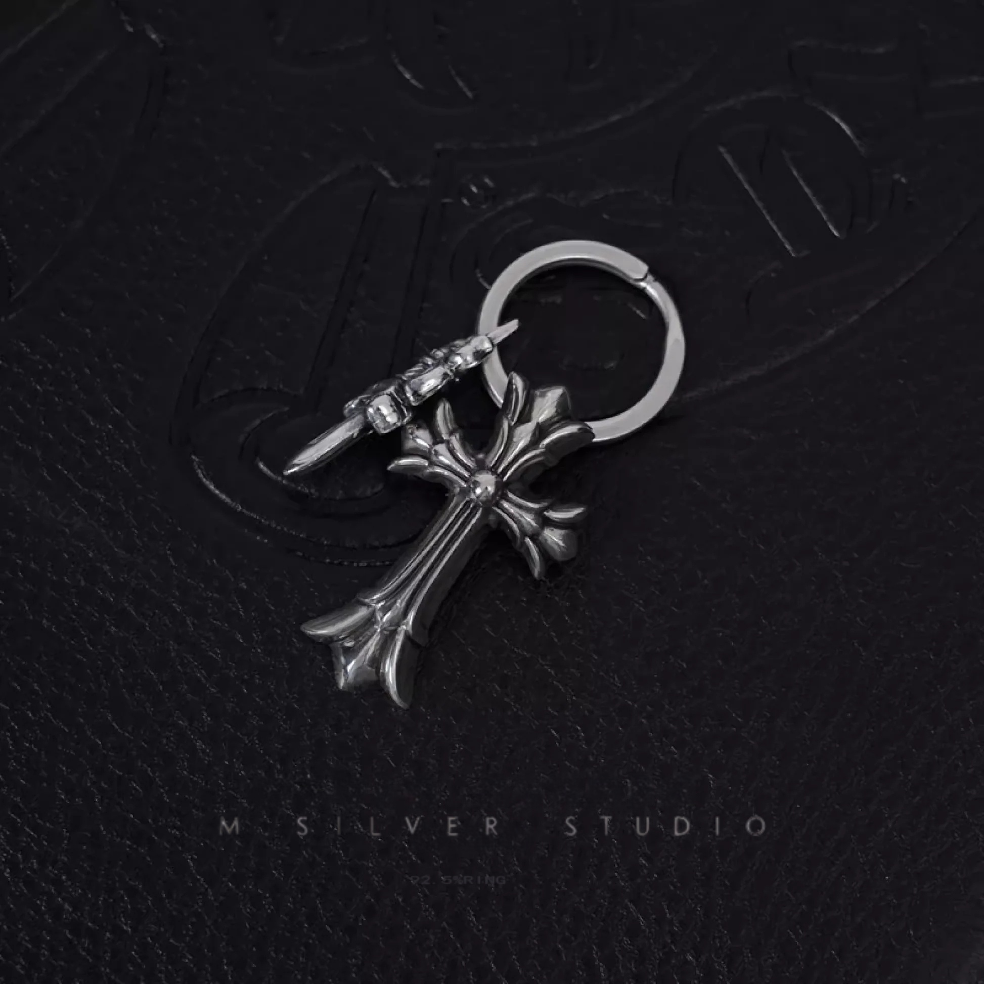 Chrome Hearts Cross Ring - Gothic 925 Sterling Silver Jewelry | David Studio