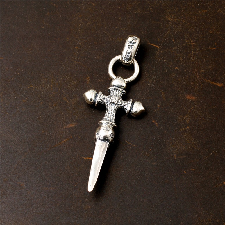 Chrome Hearts Cross Ring - Gothic 925 Sterling Silver Jewelry | David Studio