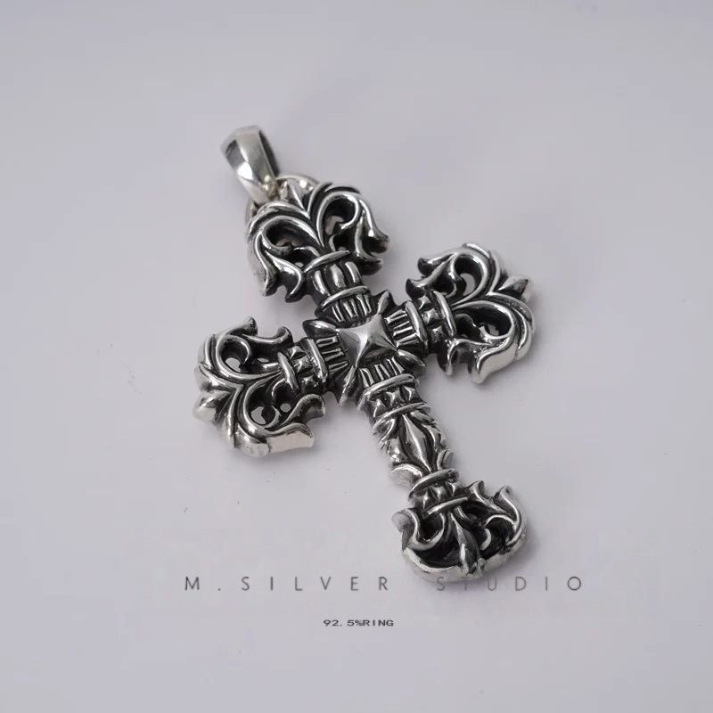 Chrome Hearts Cross Ring - Gothic 925 Sterling Silver Jewelry | David Studio