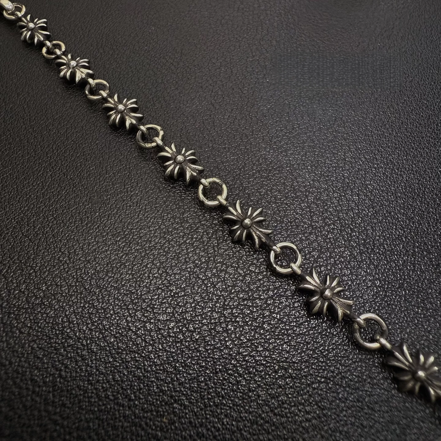 Chrome Hearts Cross Ring - Gothic 925 Sterling Silver Jewelry | David Studio