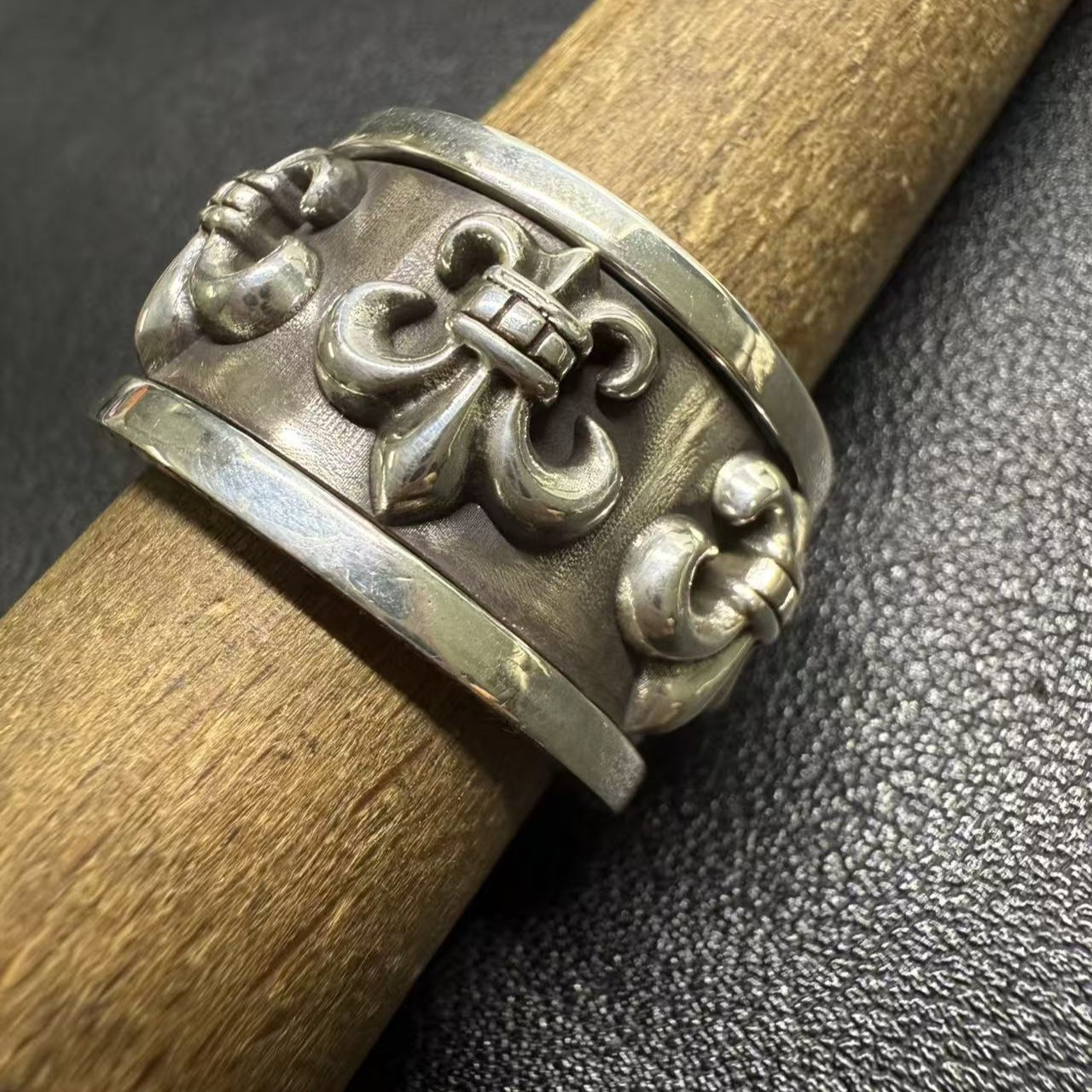 Chrome Hearts Cross Ring - Gothic 925 Sterling Silver Jewelry | David Studio