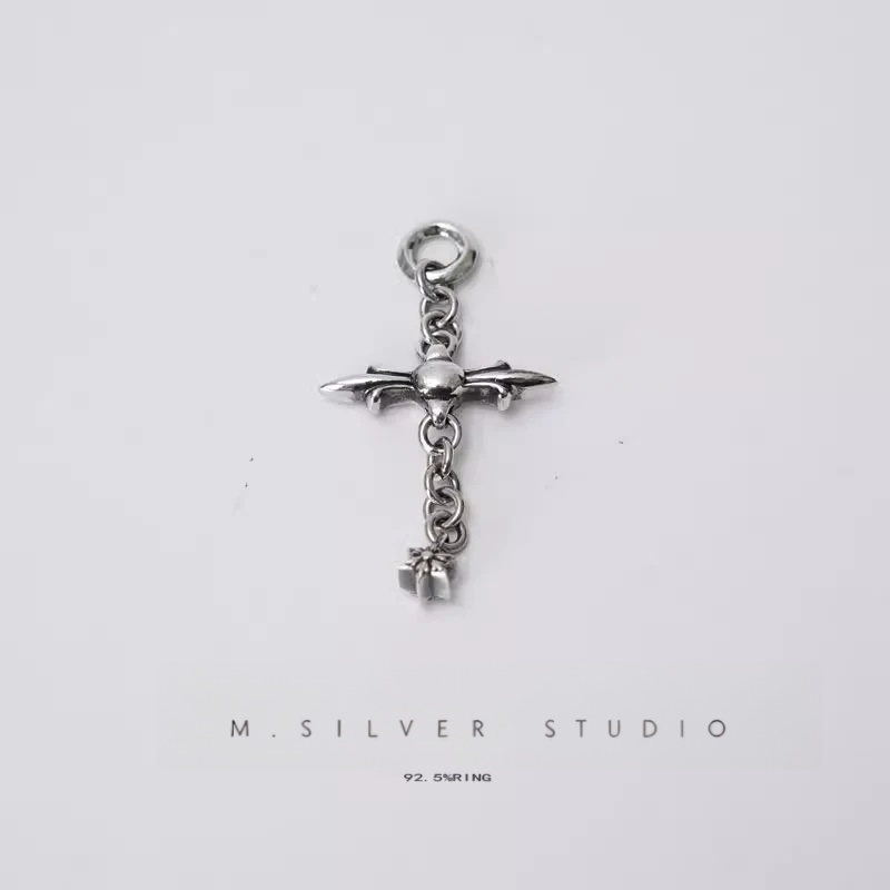 Chrome Hearts Cross Ring - Gothic 925 Sterling Silver Jewelry | David Studio