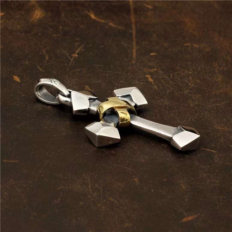 Chrome Hearts Cross Ring - Gothic 925 Sterling Silver Jewelry | David Studio