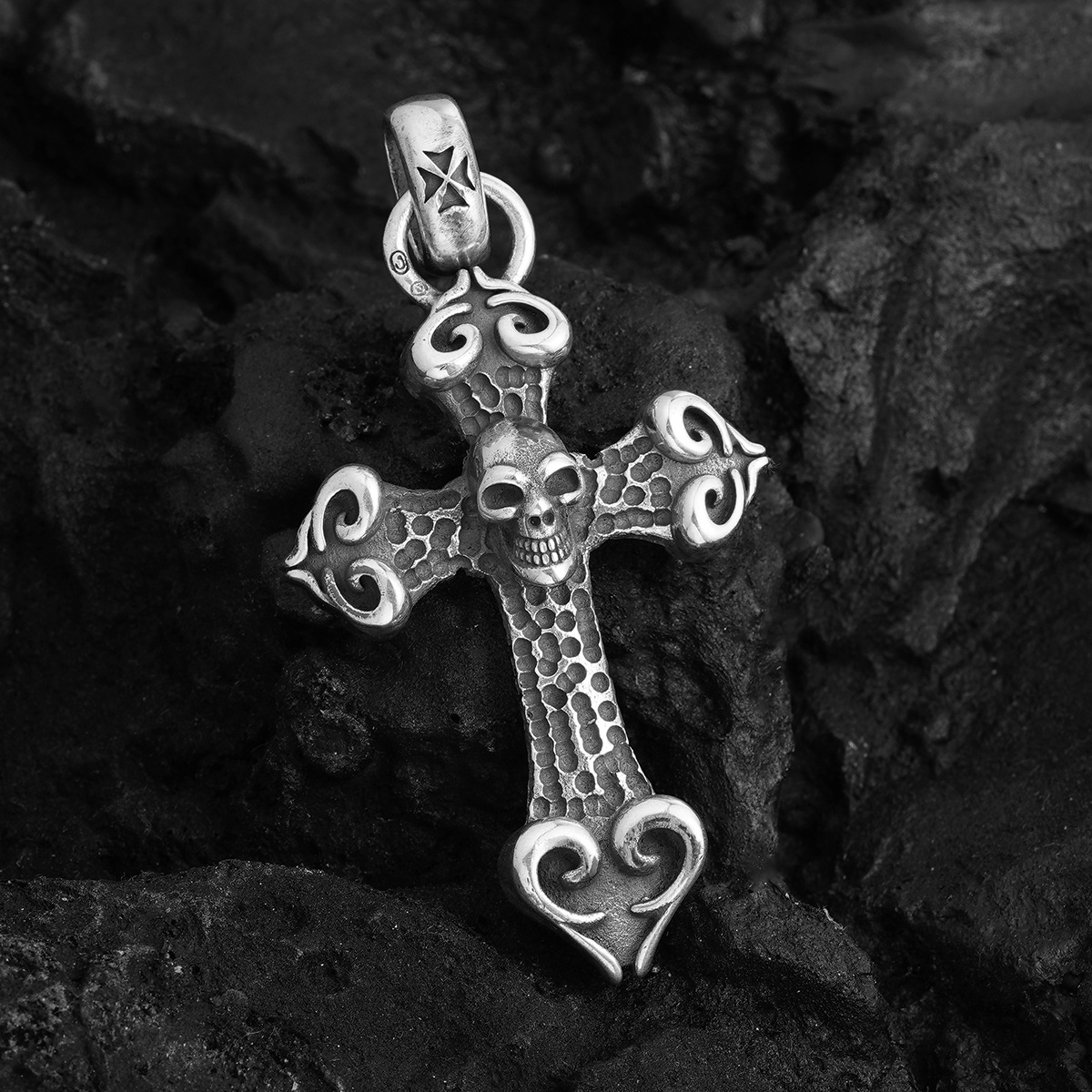 Chrome Hearts Cross Ring - Gothic 925 Sterling Silver Jewelry | David Studio