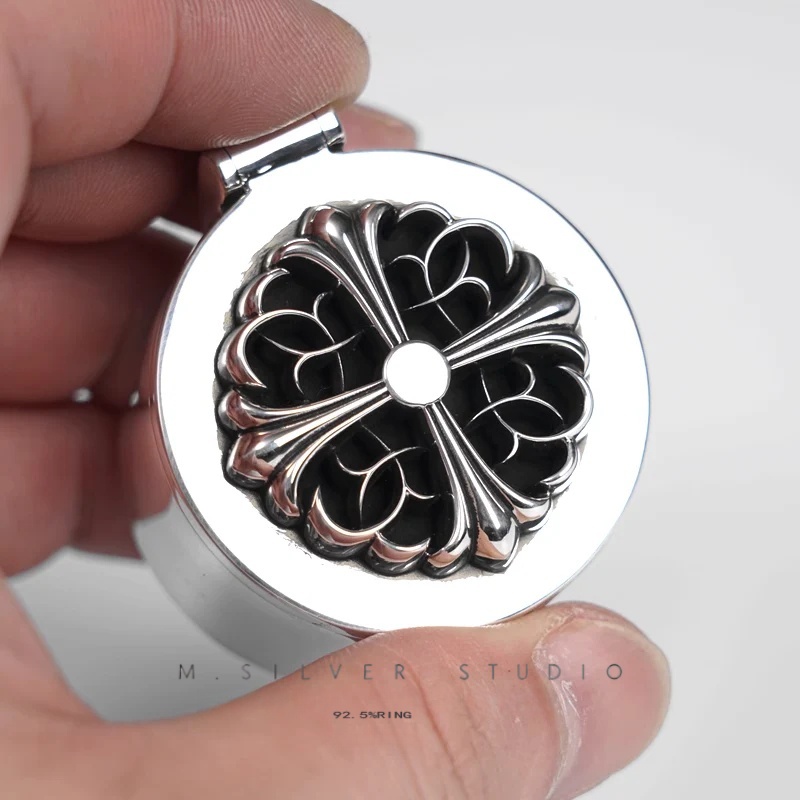 Chrome Hearts Cross Ring - Gothic 925 Sterling Silver Jewelry | David Studio