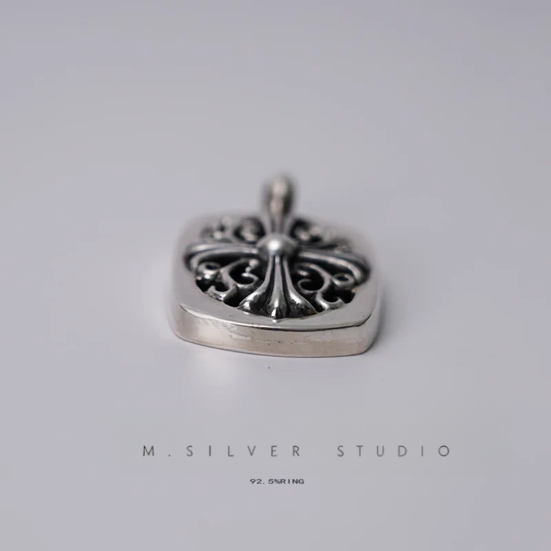 Chrome Hearts Cross Ring - Gothic 925 Sterling Silver Jewelry | David Studio