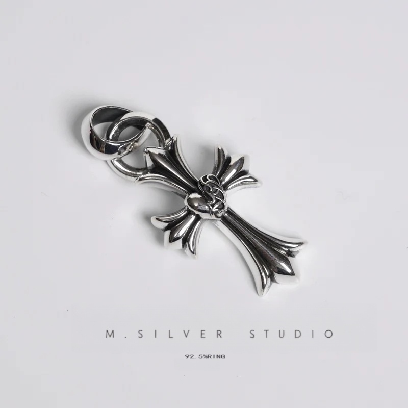 Chrome Hearts Cross Ring - Gothic 925 Sterling Silver Jewelry | David Studio