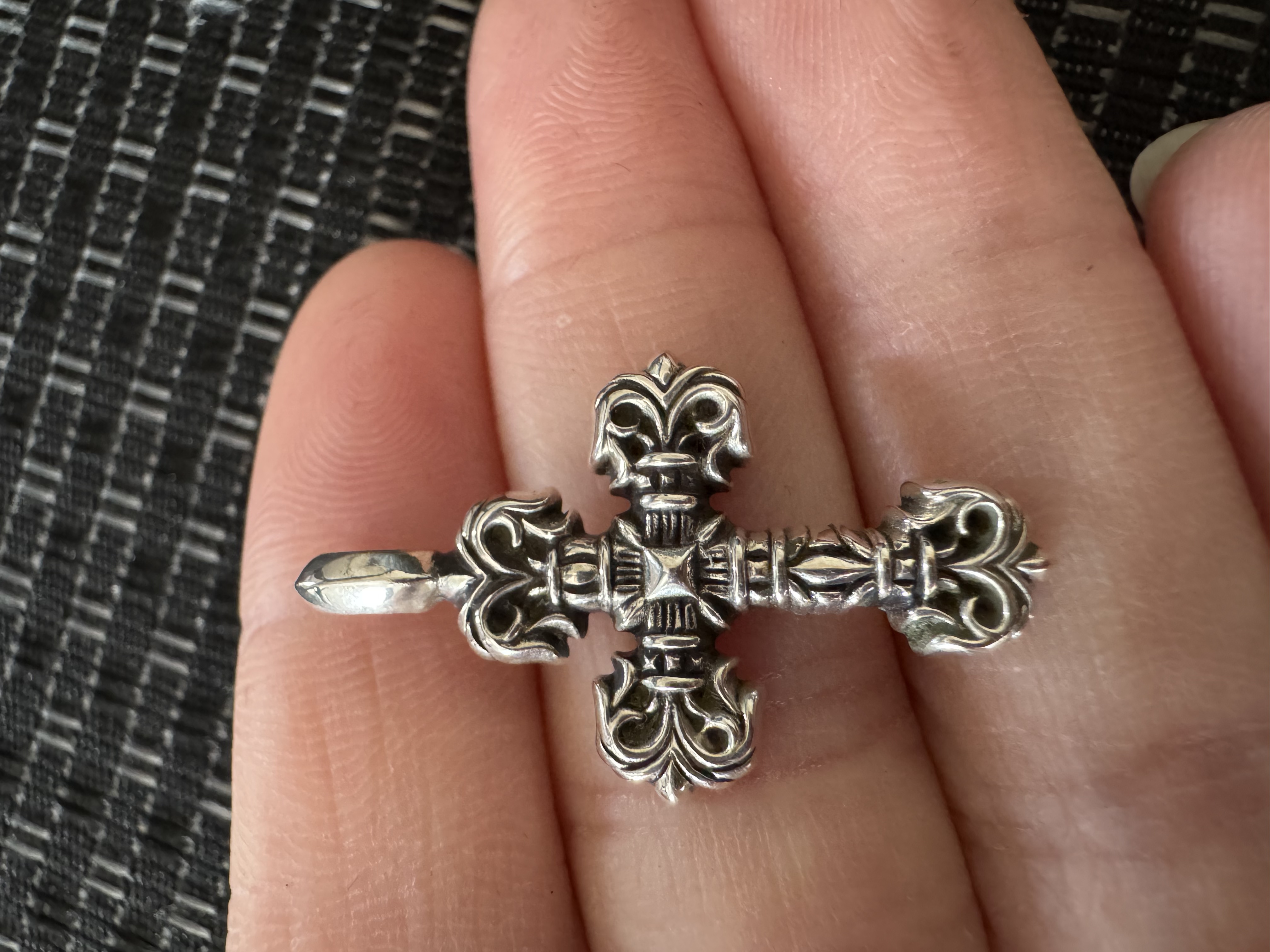 Chrome Hearts Cross Ring - Gothic 925 Sterling Silver Jewelry | David Studio