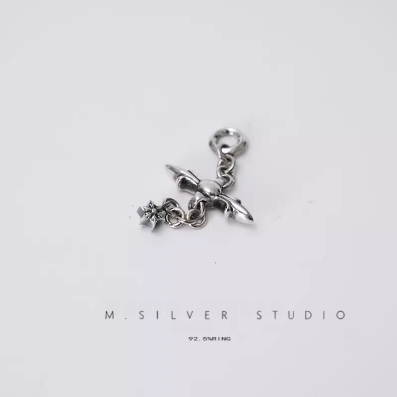 Chrome Hearts Cross Ring - Gothic 925 Sterling Silver Jewelry | David Studio