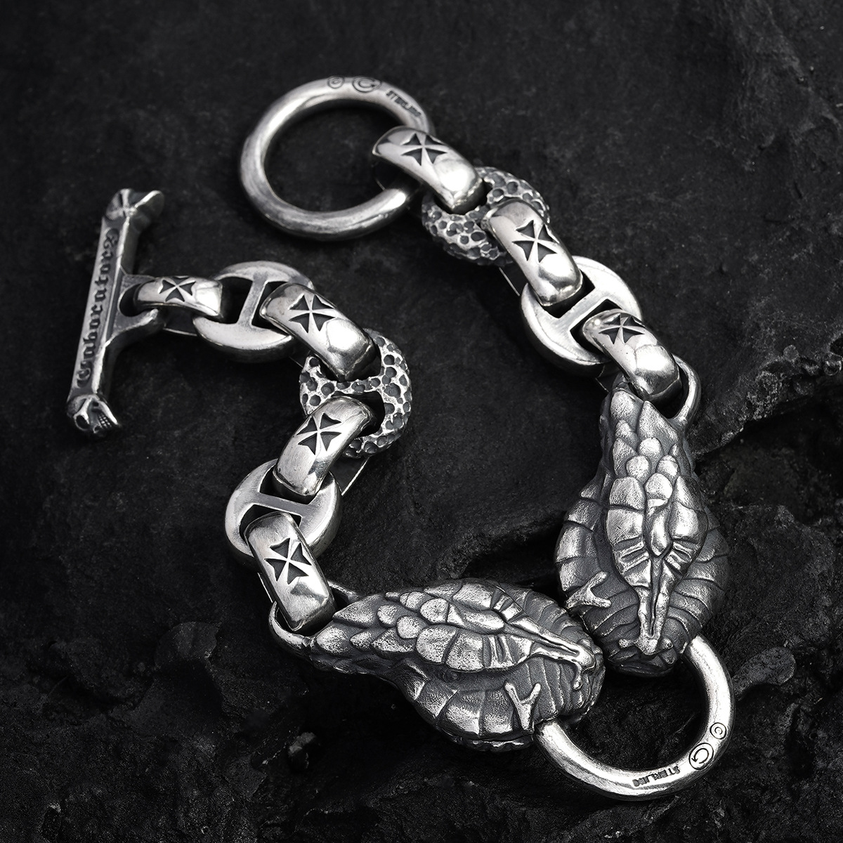 Chrome Hearts Cross Ring - Gothic 925 Sterling Silver Jewelry | David Studio