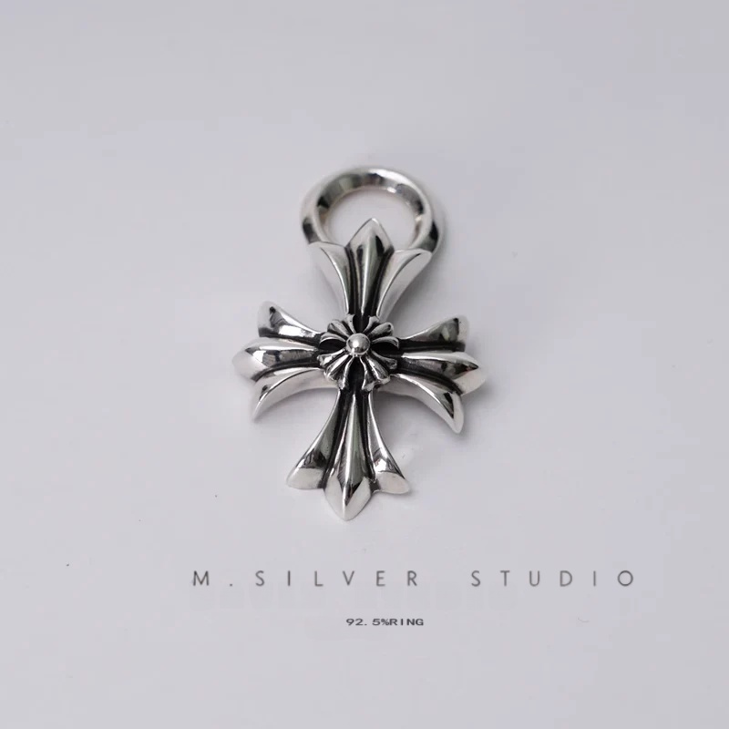 Chrome Hearts Cross Ring - Gothic 925 Sterling Silver Jewelry | David Studio