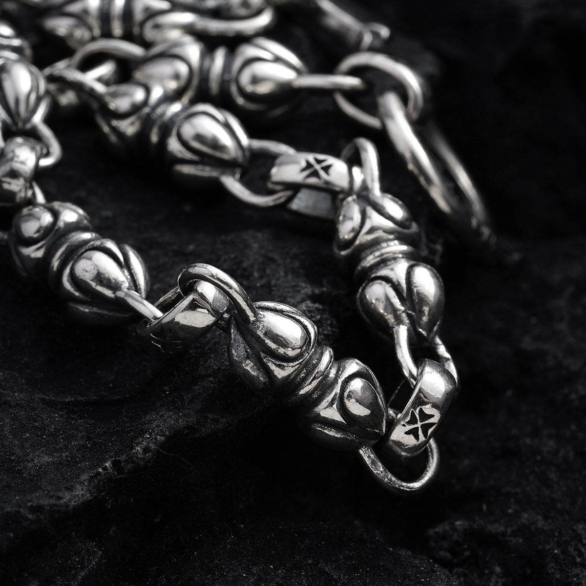 Chrome Hearts Cross Ring - Gothic 925 Sterling Silver Jewelry | David Studio